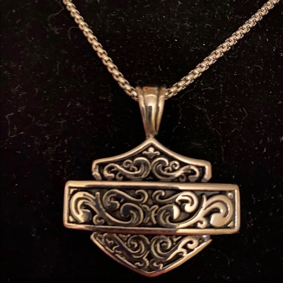 HD Necklace - Picture 5 of 6